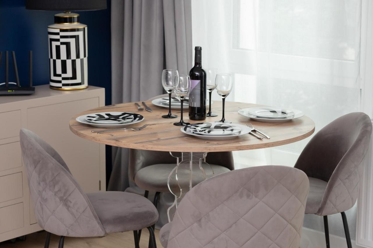 Stylish Atol Apartment With Free Parking In The Heart Of Gdansk By Noclegi Renters Eksteriør bilde